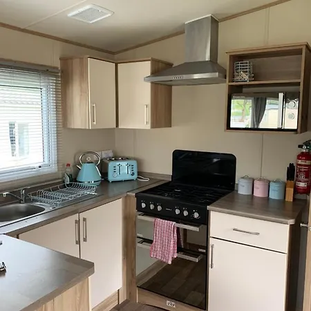 Newquay Bay Porth Caravan - 6 Berth 新码头